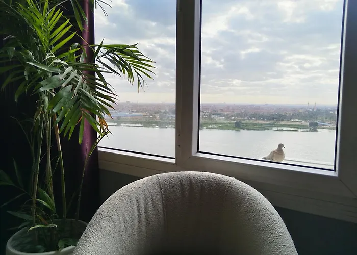 Traveler'S Nile Retreat-Work, Heal & Wake To Pyramids